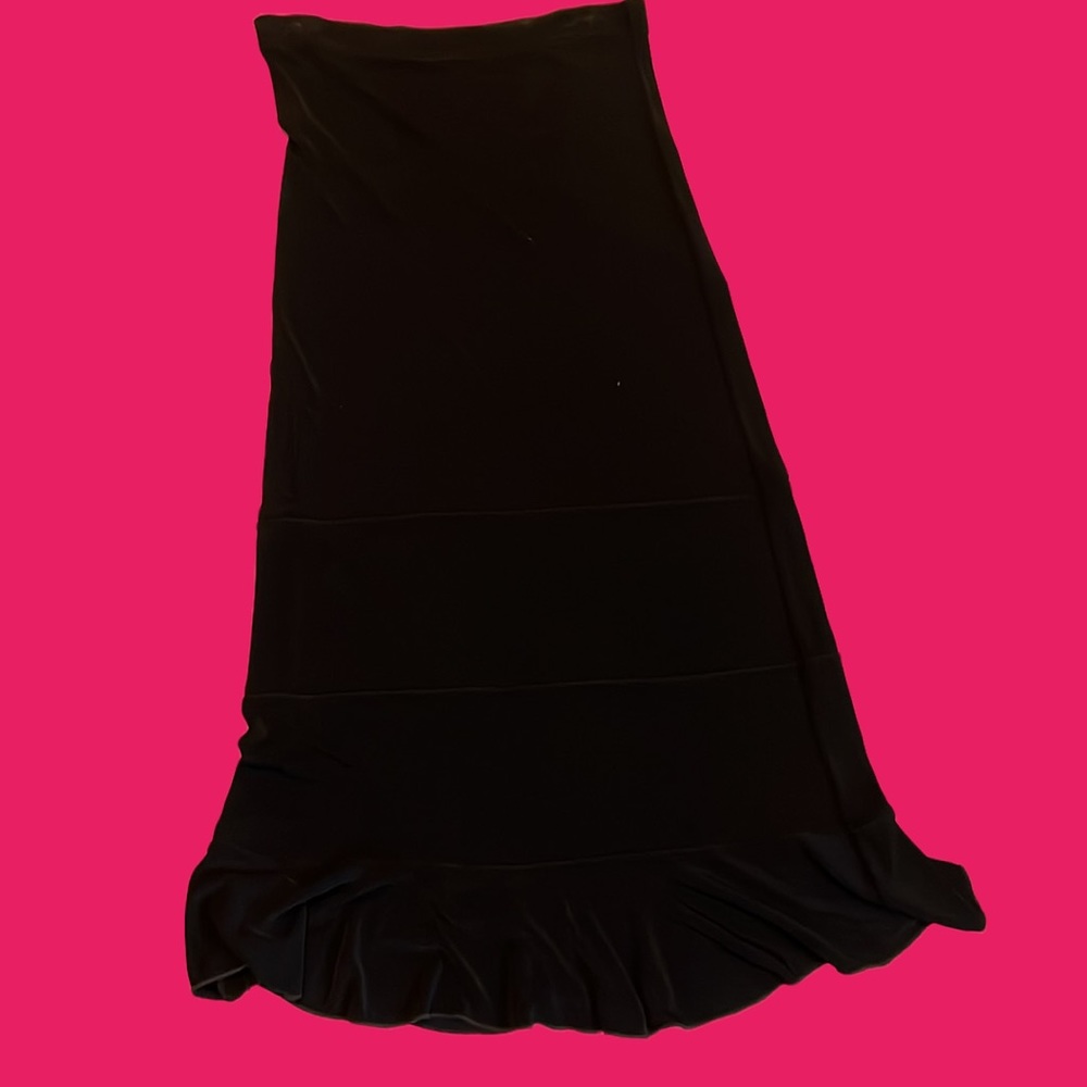 Black skirt